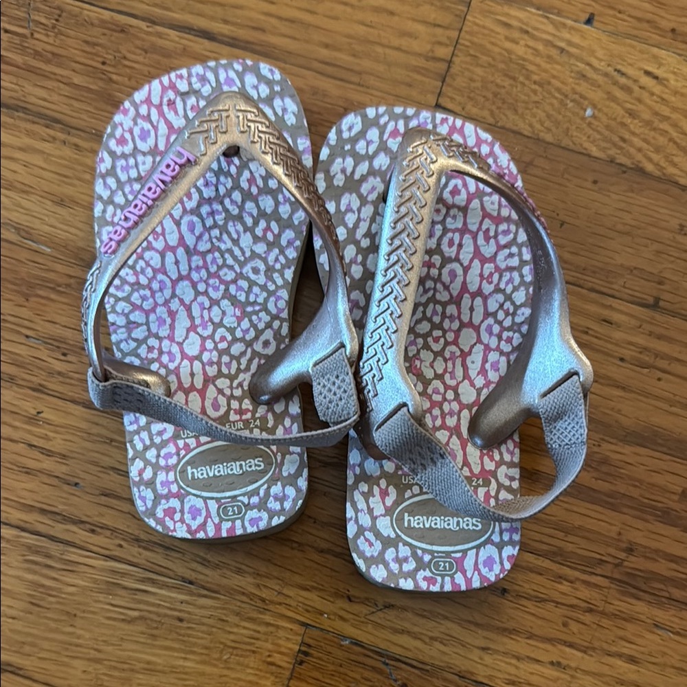 Havaianas Kids Sandals - Pink and Brown